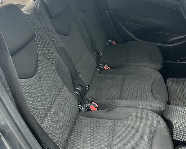 Сірий Пежо 308, об'ємом двигуна 1.56 л та пробігом 309 тис. км за 6000 $, фото 8 на Automoto.ua