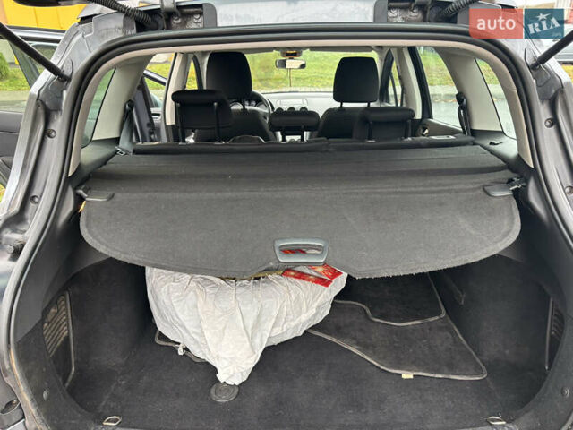 Серый Пежо 308, объемом двигателя 1.56 л и пробегом 234 тыс. км за 6200 $, фото 12 на Automoto.ua