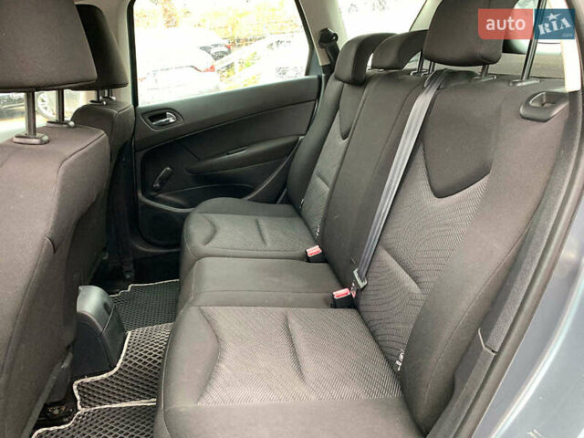 Серый Пежо 308, объемом двигателя 1.6 л и пробегом 234 тыс. км за 5990 $, фото 20 на Automoto.ua