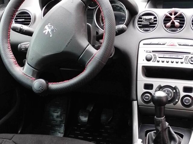 Сірий Пежо 308, об'ємом двигуна 1.6 л та пробігом 194 тис. км за 4300 $, фото 6 на Automoto.ua