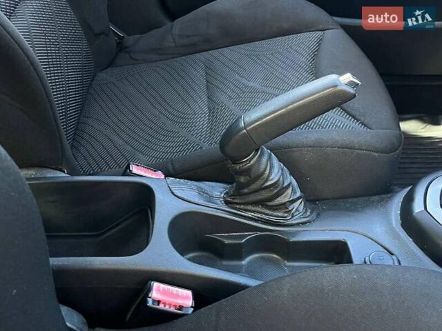 Сірий Пежо 308, об'ємом двигуна 1.6 л та пробігом 250 тис. км за 6490 $, фото 6 на Automoto.ua