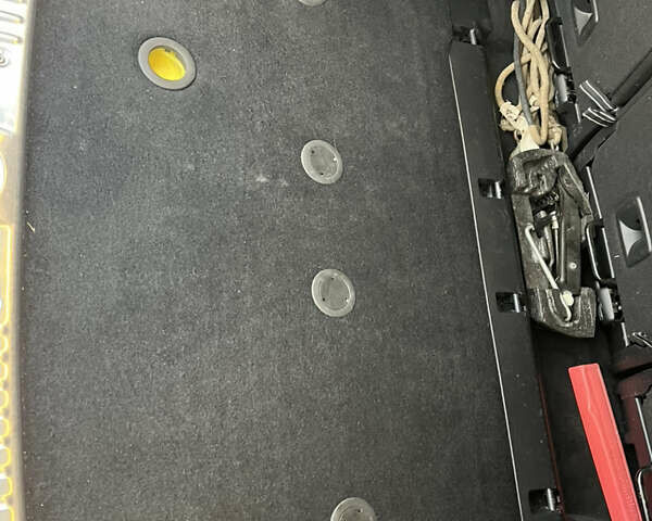 Сірий Пежо 308, об'ємом двигуна 1.56 л та пробігом 309 тис. км за 6000 $, фото 7 на Automoto.ua