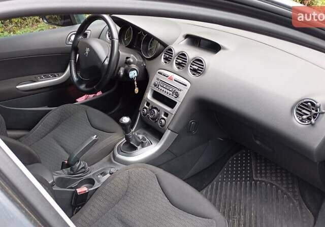 Сірий Пежо 308, об'ємом двигуна 1.6 л та пробігом 183 тис. км за 6000 $, фото 4 на Automoto.ua
