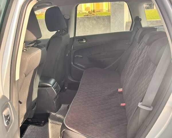 Серый Пежо 308, объемом двигателя 1.6 л и пробегом 245 тыс. км за 4711 $, фото 5 на Automoto.ua