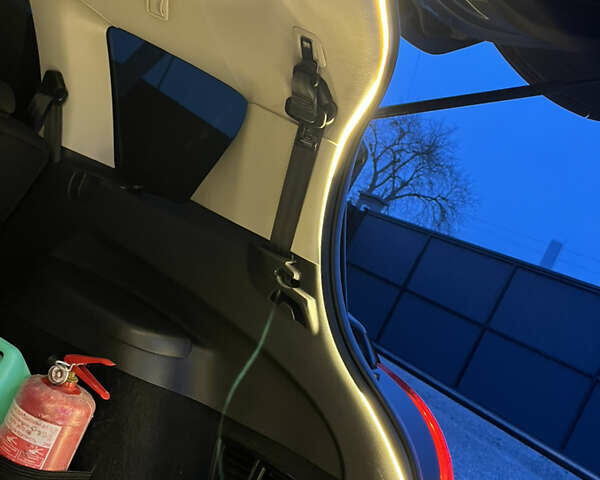 Сірий Пежо 308, об'ємом двигуна 1.56 л та пробігом 309 тис. км за 6000 $, фото 42 на Automoto.ua