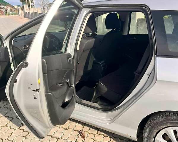 Серый Пежо 308, объемом двигателя 1.6 л и пробегом 245 тыс. км за 4711 $, фото 15 на Automoto.ua