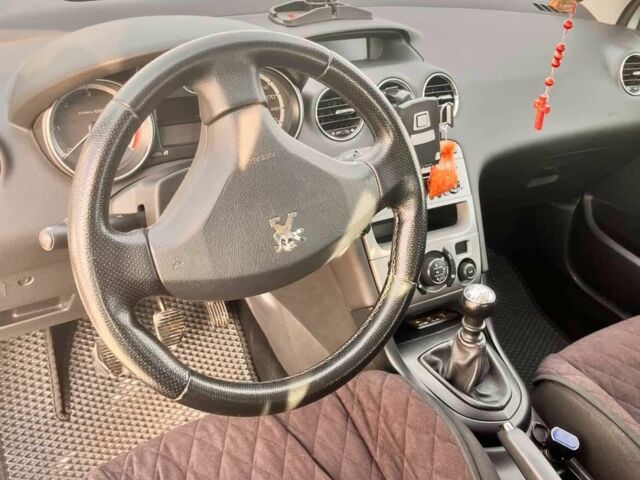 Сірий Пежо 308, об'ємом двигуна 1.6 л та пробігом 245 тис. км за 4711 $, фото 11 на Automoto.ua