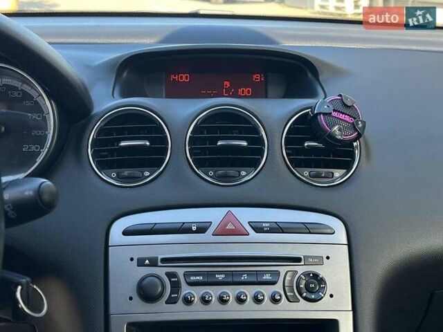 Сірий Пежо 308, об'ємом двигуна 1.6 л та пробігом 250 тис. км за 6490 $, фото 23 на Automoto.ua