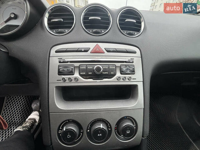 Серый Пежо 308, объемом двигателя 1.56 л и пробегом 234 тыс. км за 6200 $, фото 18 на Automoto.ua