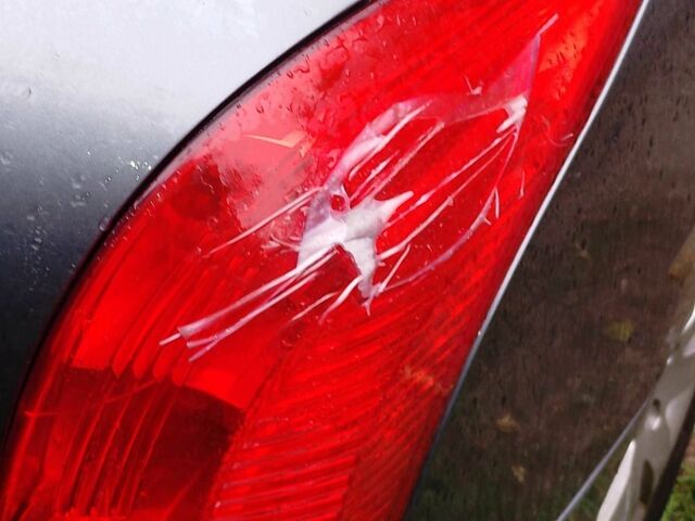 Сірий Пежо 308, об'ємом двигуна 1.6 л та пробігом 194 тис. км за 4300 $, фото 5 на Automoto.ua