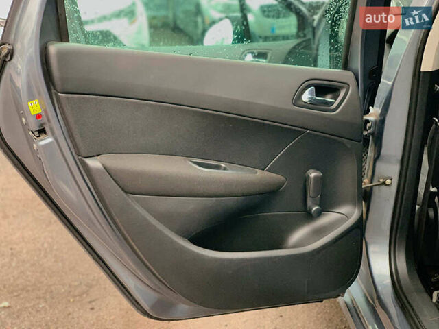 Серый Пежо 308, объемом двигателя 1.6 л и пробегом 234 тыс. км за 5990 $, фото 19 на Automoto.ua