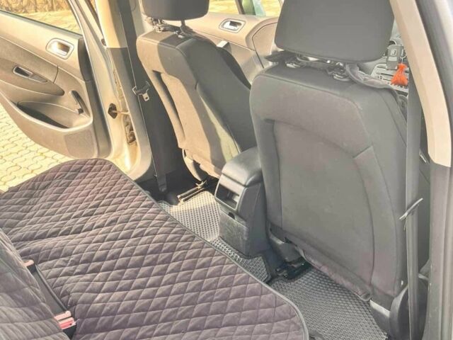 Сірий Пежо 308, об'ємом двигуна 1.6 л та пробігом 245 тис. км за 4711 $, фото 13 на Automoto.ua