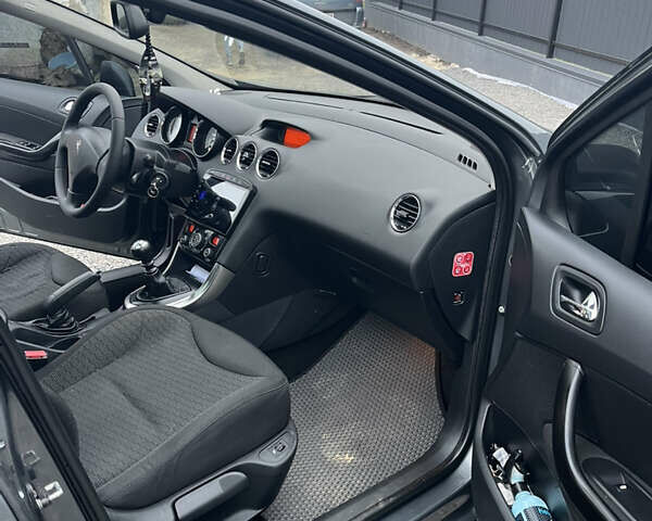 Сірий Пежо 308, об'ємом двигуна 1.56 л та пробігом 309 тис. км за 6000 $, фото 18 на Automoto.ua
