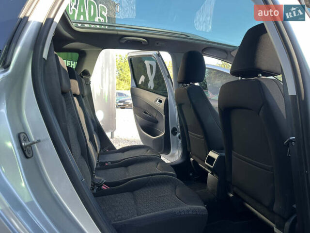 Серый Пежо 308, объемом двигателя 1.6 л и пробегом 223 тыс. км за 5500 $, фото 16 на Automoto.ua