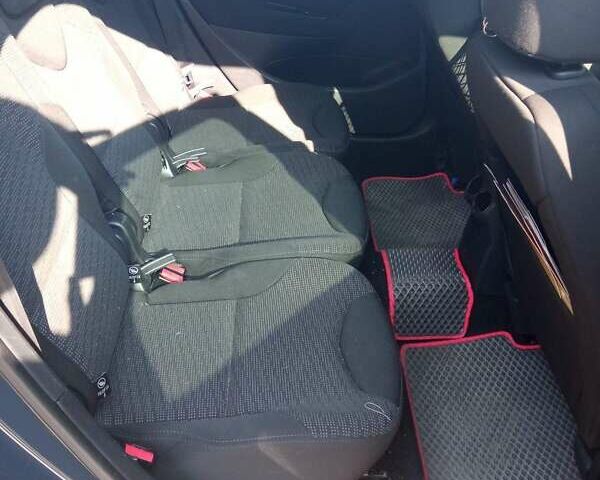 Серый Пежо 308, объемом двигателя 1.6 л и пробегом 250 тыс. км за 6900 $, фото 8 на Automoto.ua