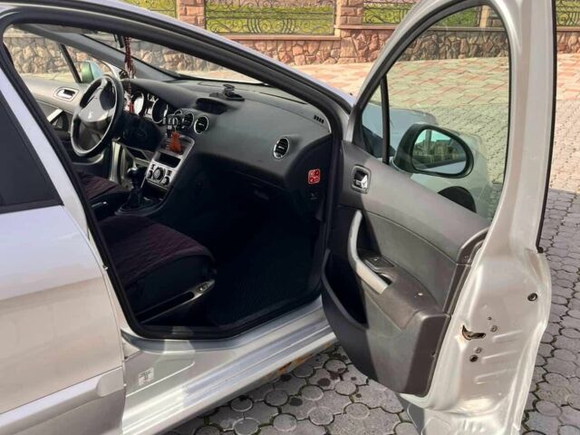 Сірий Пежо 308, об'ємом двигуна 1.6 л та пробігом 245 тис. км за 4711 $, фото 12 на Automoto.ua