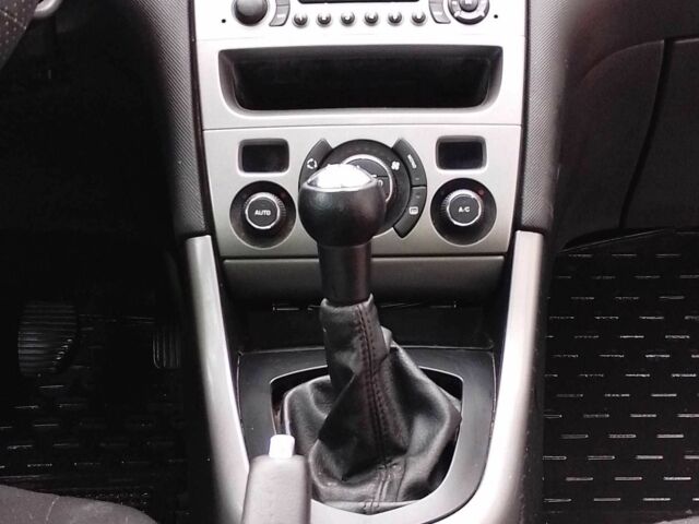 Сірий Пежо 308, об'ємом двигуна 1.6 л та пробігом 194 тис. км за 4300 $, фото 9 на Automoto.ua