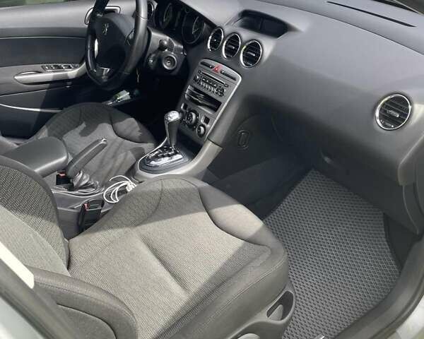 Серый Пежо 308, объемом двигателя 1.6 л и пробегом 157 тыс. км за 6200 $, фото 9 на Automoto.ua