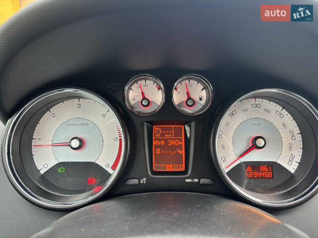 Серый Пежо 308, объемом двигателя 1.56 л и пробегом 234 тыс. км за 6200 $, фото 21 на Automoto.ua