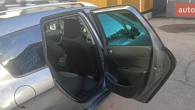 Сірий Пежо 308, об'ємом двигуна 1.56 л та пробігом 248 тис. км за 6050 $, фото 6 на Automoto.ua