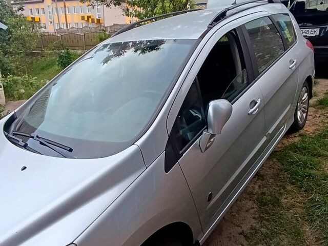 Пежо 308 2011 в Иванкове на Automoto.ua Серый Пежо 308, объемом двигателя 1.6 л и пробегом 278 тыс. км за 5000 $, фото 3 на Automoto.ua