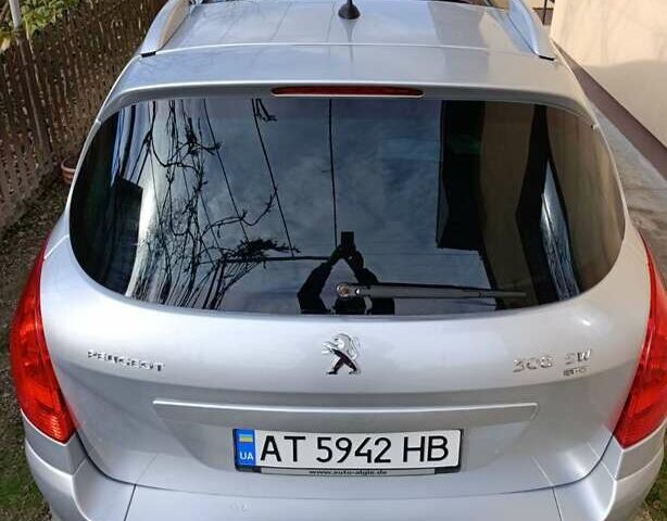 Пежо 308 2011 в Ивано-Франковске на Automoto.ua Серый Пежо 308, объемом двигателя 1.56 л и пробегом 227 тыс. км за 6799 $, фото 12 на Automoto.ua
