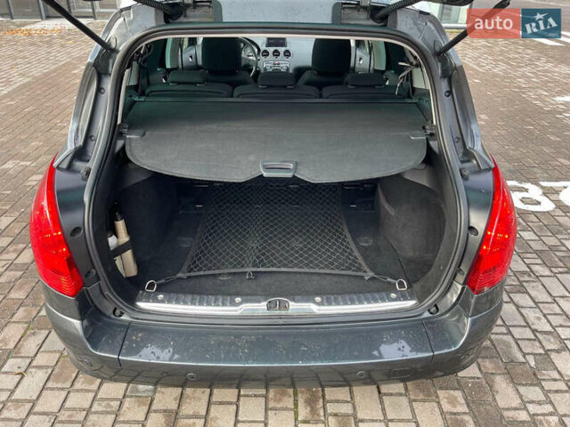 Пежо 308 2011 в Львове на Automoto.ua Серый Пежо 308, объемом двигателя 1.56 л и пробегом 278 тыс. км за 5490 $, фото 24 на Automoto.ua