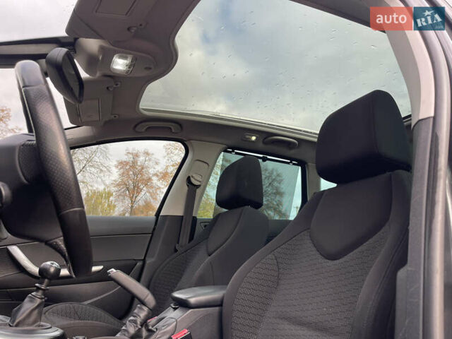 Сірий Пежо 308, об'ємом двигуна 1.56 л та пробігом 275 тис. км за 4999 $, фото 16 на Automoto.ua