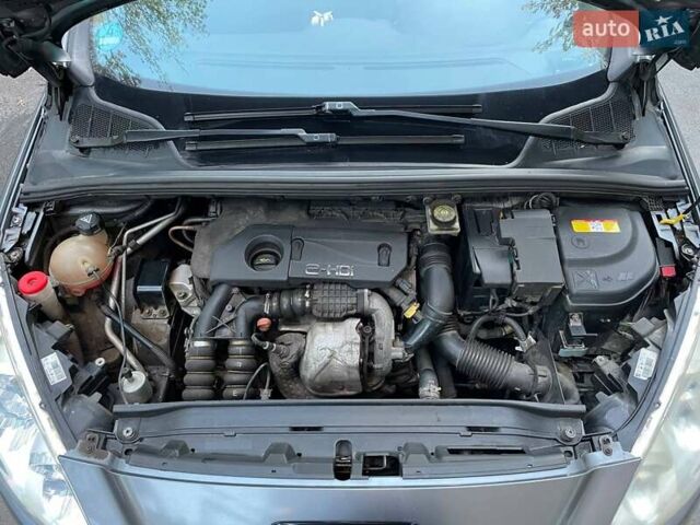 Серый Пежо 308, объемом двигателя 1.6 л и пробегом 345 тыс. км за 5500 $, фото 8 на Automoto.ua