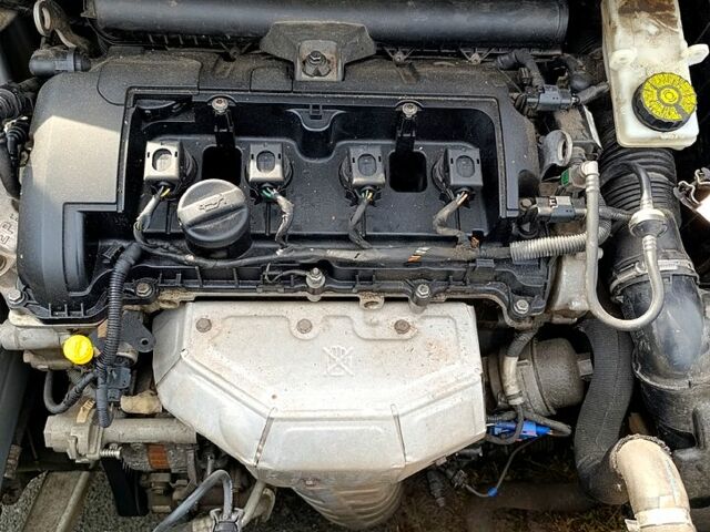 Пежо 308 2011 в Иванкове на Automoto.ua Серый Пежо 308, объемом двигателя 1.6 л и пробегом 278 тыс. км за 5000 $, фото 6 на Automoto.ua