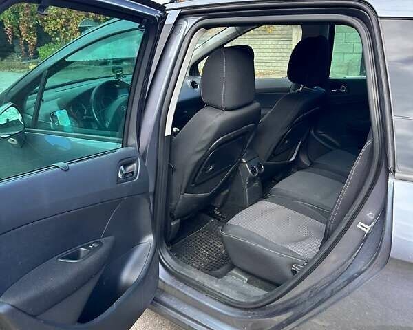 Пежо 308 2011 в Белой Церкве на Automoto.ua Серый Пежо 308, объемом двигателя 1.56 л и пробегом 258 тыс. км за 7000 $, фото 18 на Automoto.ua