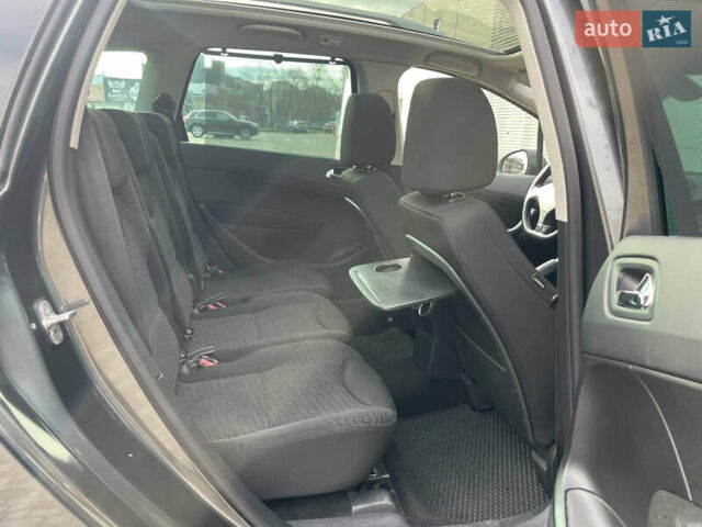 Сірий Пежо 308, об'ємом двигуна 1.56 л та пробігом 275 тис. км за 4999 $, фото 26 на Automoto.ua
