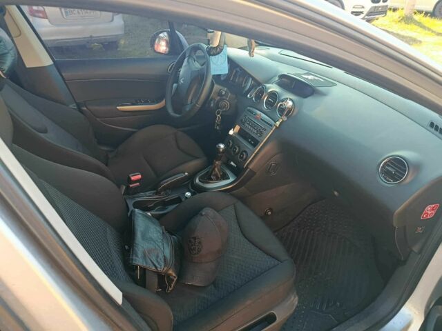 Серый Пежо 308, объемом двигателя 1.6 л и пробегом 395 тыс. км за 4750 $, фото 12 на Automoto.ua