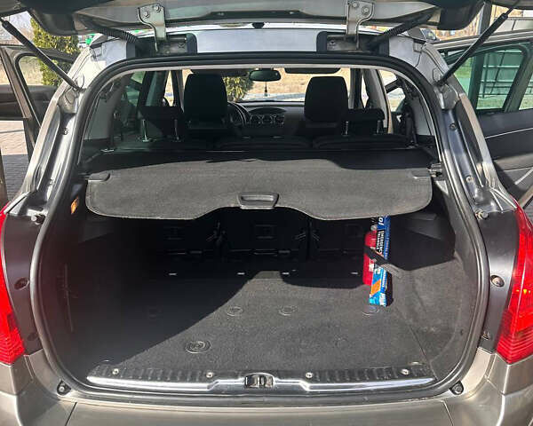 Сірий Пежо 308, об'ємом двигуна 1.56 л та пробігом 282 тис. км за 6099 $, фото 12 на Automoto.ua