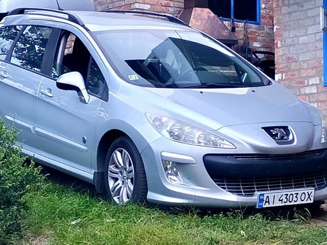 Пежо 308 2011 в Иванкове на Automoto.ua Серый Пежо 308, объемом двигателя 1.6 л и пробегом 278 тыс. км за 5000 $, фото 2 на Automoto.ua