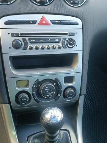 Сірий Пежо 308, об'ємом двигуна 1.56 л та пробігом 248 тис. км за 6050 $, фото 11 на Automoto.ua