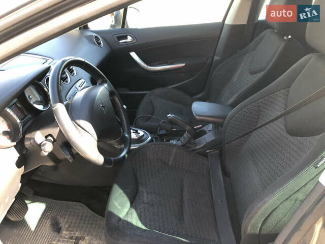 Серый Пежо 308, объемом двигателя 1.6 л и пробегом 189 тыс. км за 6300 $, фото 9 на Automoto.ua