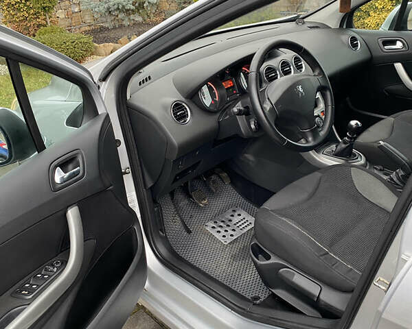 Сірий Пежо 308, об'ємом двигуна 1.56 л та пробігом 266 тис. км за 6400 $, фото 11 на Automoto.ua