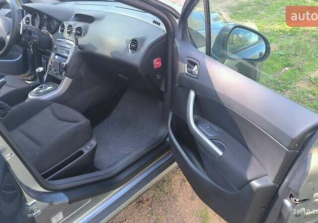 Серый Пежо 308, объемом двигателя 1.56 л и пробегом 200 тыс. км за 6950 $, фото 9 на Automoto.ua