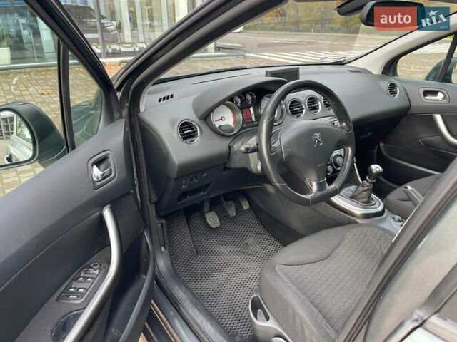 Пежо 308 2011 в Львове на Automoto.ua Серый Пежо 308, объемом двигателя 1.56 л и пробегом 278 тыс. км за 5490 $, фото 16 на Automoto.ua