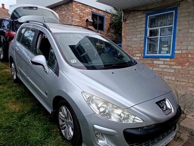 Пежо 308 2011 в Иванкове на Automoto.ua Серый Пежо 308, объемом двигателя 1.6 л и пробегом 278 тыс. км за 5000 $, фото 4 на Automoto.ua