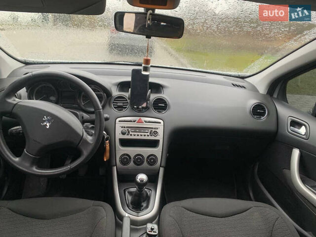 Сірий Пежо 308, об'ємом двигуна 1.56 л та пробігом 190 тис. км за 6800 $, фото 28 на Automoto.ua