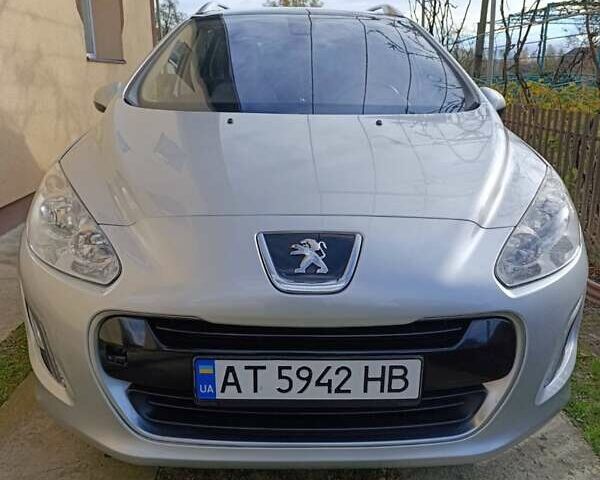 Пежо 308 2011 в Ивано-Франковске на Automoto.ua Серый Пежо 308, объемом двигателя 1.56 л и пробегом 227 тыс. км за 6799 $, фото 8 на Automoto.ua
