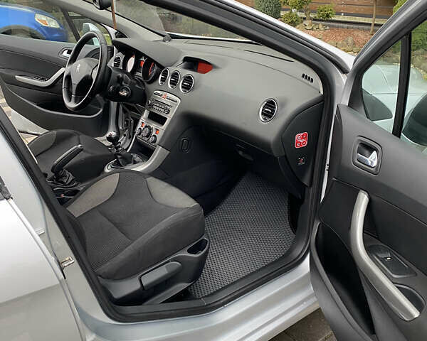 Сірий Пежо 308, об'ємом двигуна 1.56 л та пробігом 266 тис. км за 6400 $, фото 17 на Automoto.ua