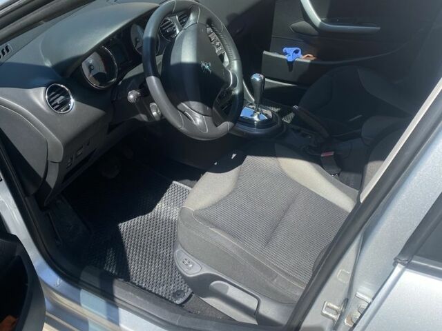 Серый Пежо 308, объемом двигателя 1.6 л и пробегом 265 тыс. км за 7300 $, фото 5 на Automoto.ua