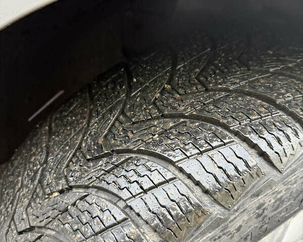 Серый Пежо 308, объемом двигателя 1.56 л и пробегом 250 тыс. км за 4650 $, фото 8 на Automoto.ua