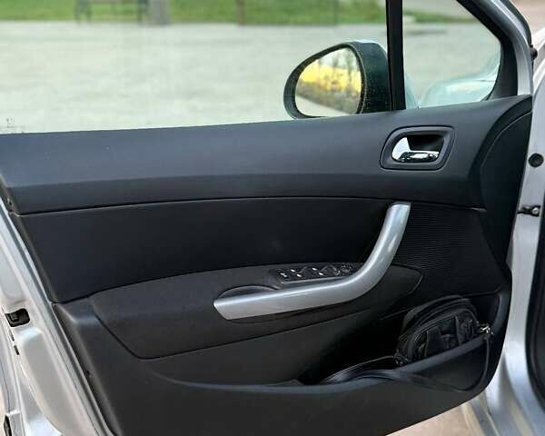 Сірий Пежо 308, об'ємом двигуна 1.56 л та пробігом 250 тис. км за 4899 $, фото 5 на Automoto.ua