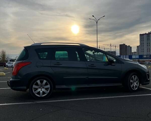 Сірий Пежо 308, об'ємом двигуна 1.6 л та пробігом 255 тис. км за 6800 $, фото 2 на Automoto.ua