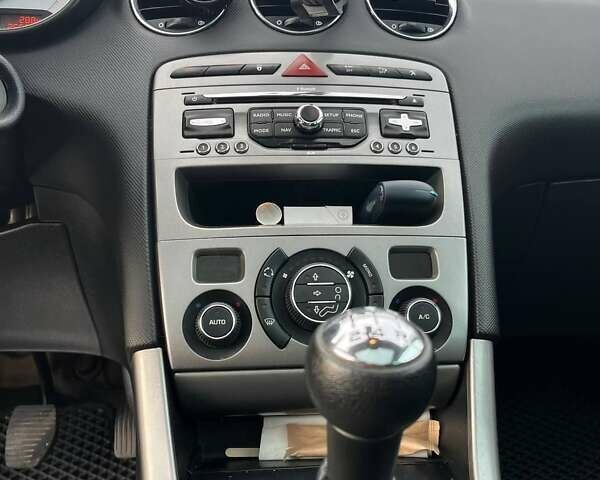 Сірий Пежо 308, об'ємом двигуна 1.6 л та пробігом 255 тис. км за 6800 $, фото 13 на Automoto.ua