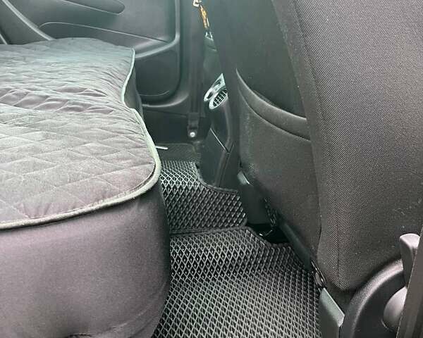 Сірий Пежо 308, об'ємом двигуна 1.6 л та пробігом 255 тис. км за 6800 $, фото 11 на Automoto.ua